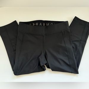 GENTLY used Under Armour Crop Leggings, Medium